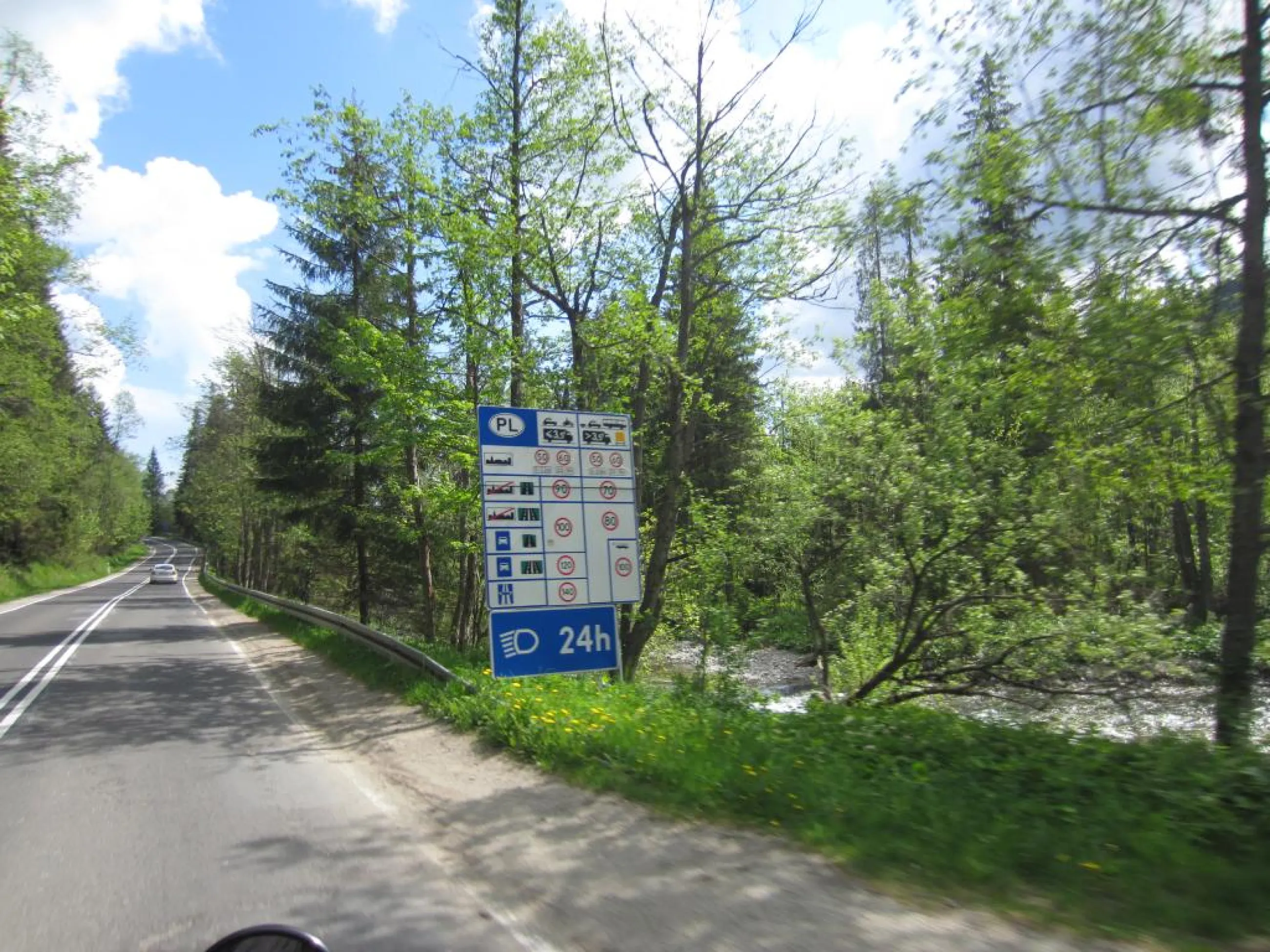 Májusi motorozás #2